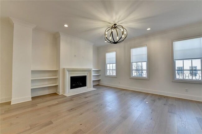 Building Photo - 435 Mayfair Ct