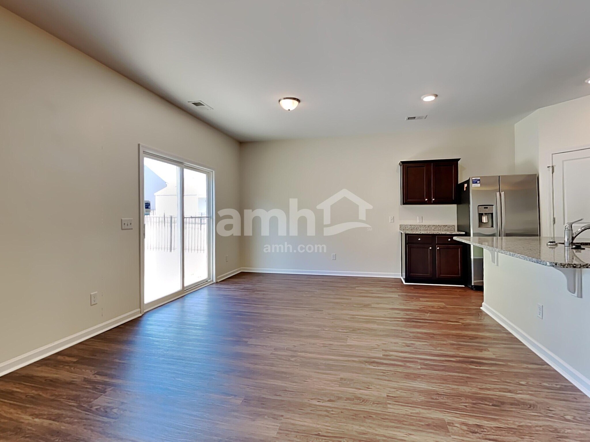 Building Photo - 123 Orion Way