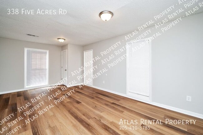 Building Photo - 338 5 Acre Rd