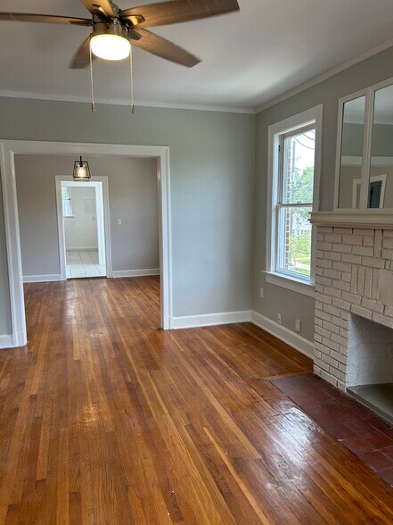 living room looking into dining room - 768 Acosta St