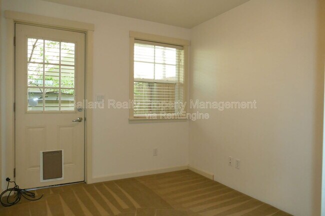 Building Photo - 5612 28th Ave NW