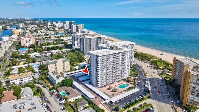 Building Photo - 405 N Ocean Blvd