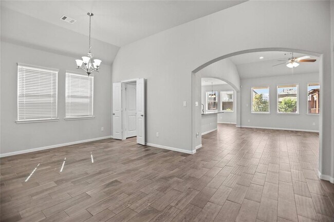 Building Photo - 24115 Golden Fallow Dr