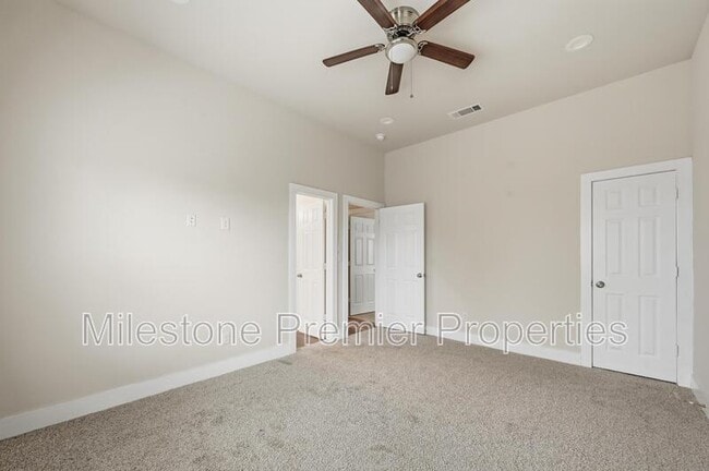 Building Photo - 1220 Jones St