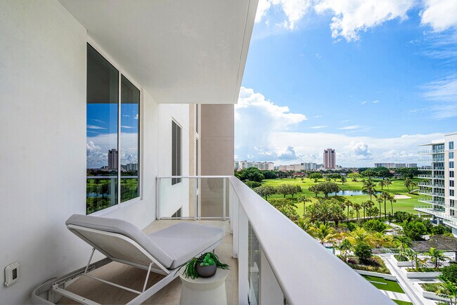 Building Photo - 210 SE Mizner Blvd