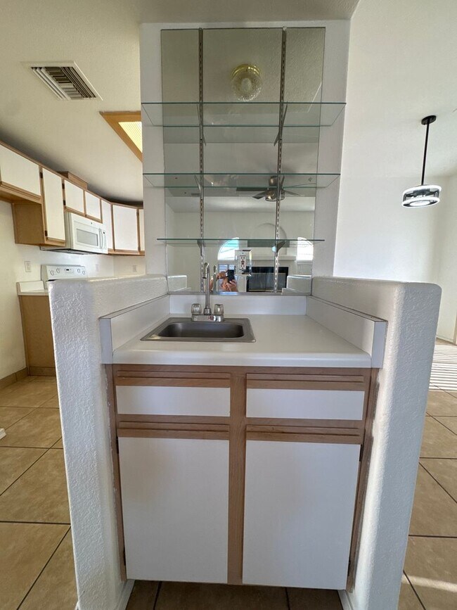 Building Photo - 2834