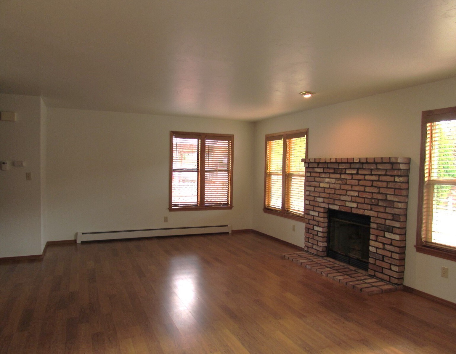 Building Photo - 520 Rado Dr