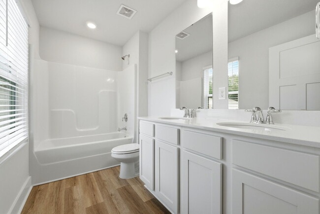 Building Photo - 4932 Valor Ct