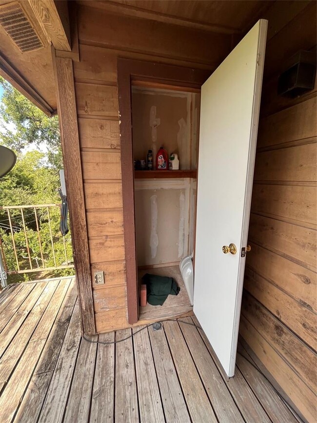 Building Photo - 5309 Indio Dr