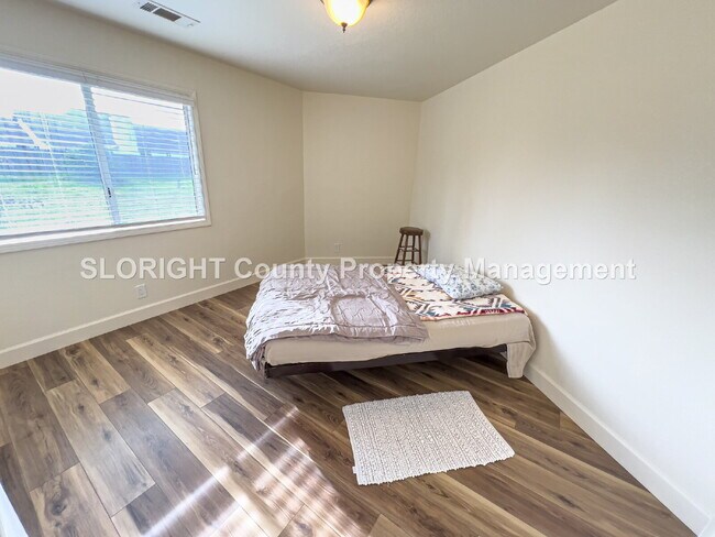 Building Photo - AVAILABLE DECEMBER - Charming Nipomo Home - 3 Bed / 2 Bath