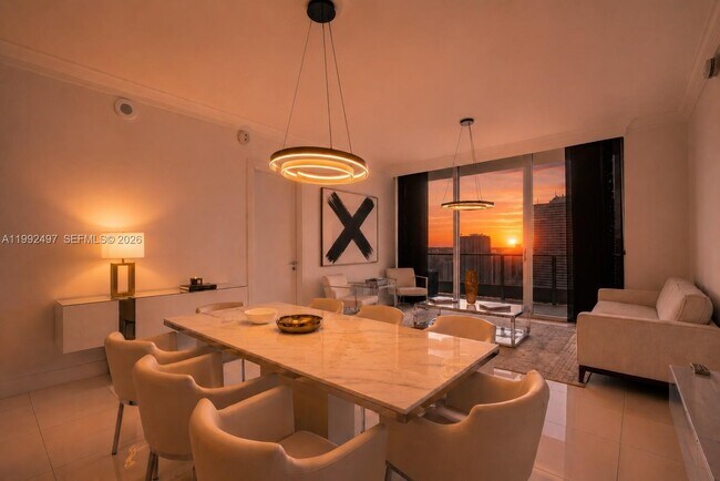 Building Photo - 200 Biscayne Blvd Way