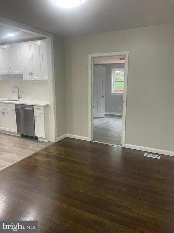 Building Photo - 4803 Paulson Dr