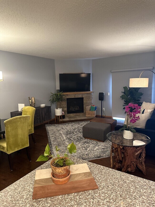 Building Photo - 6809 Pine Crest Trail S