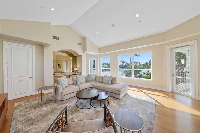 Building Photo - 408 Fisher Ln