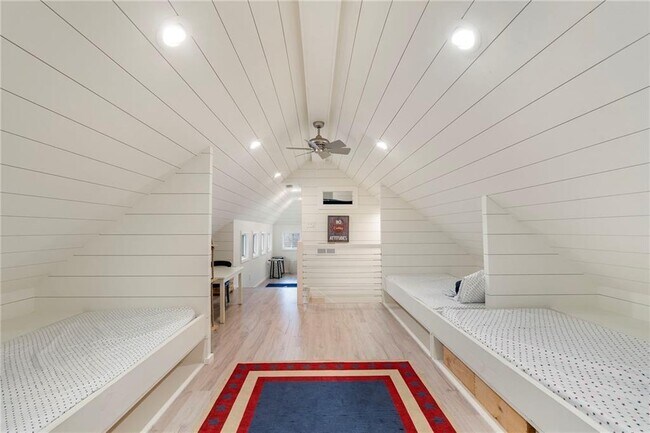 Building Photo - 61 View Point Dr