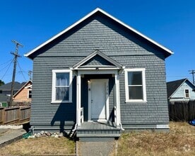 Building Photo - Charming 2-Bedroom Cottage on the Samoa Pe...