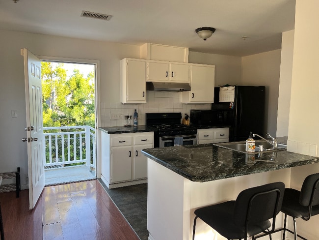 Building Photo - 2078 El Sereno Ave