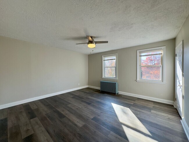 Building Photo - Charming 3Bed/2Bath Townhome in Dundalk, MD!