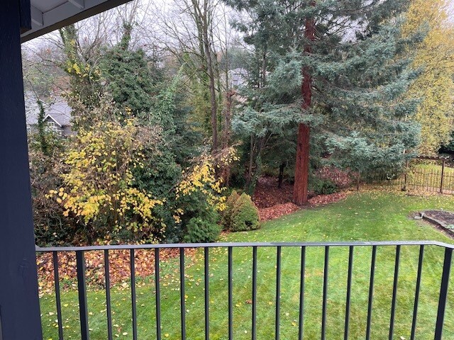 Building Photo - 13051 40th Ave S