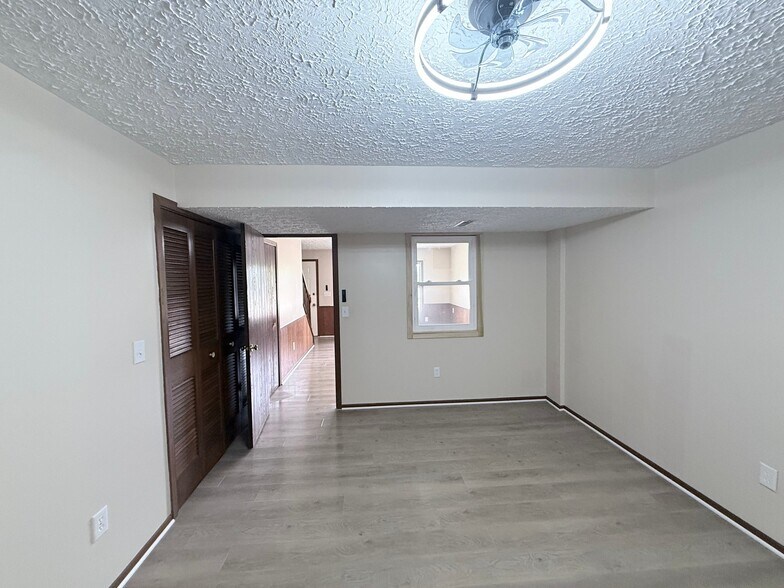 Building Photo - 3194 Dewalt Dr