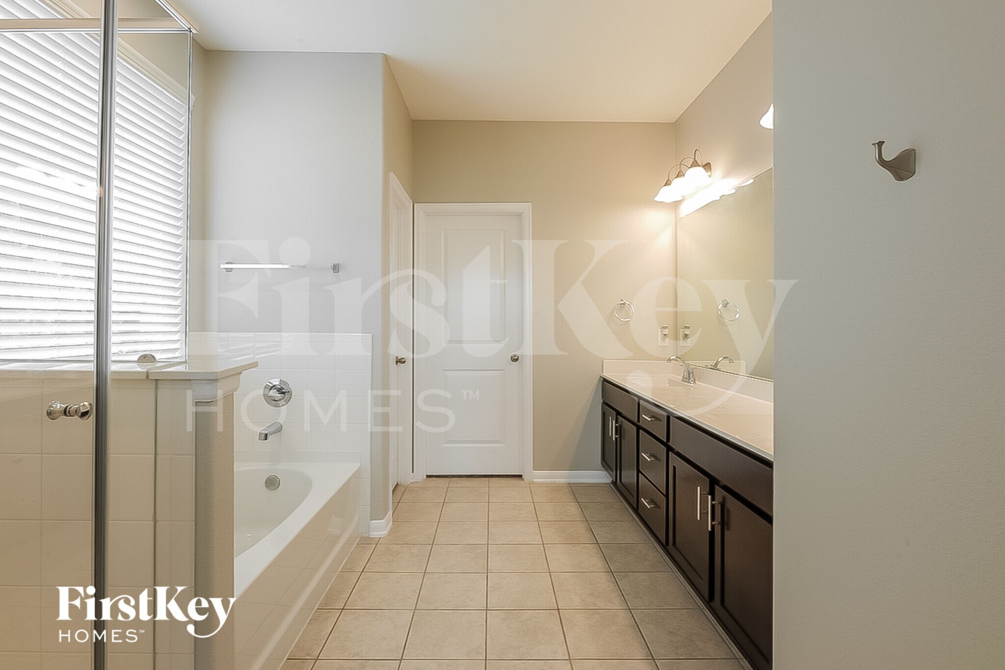 Building Photo - 12524 Jetty Cv