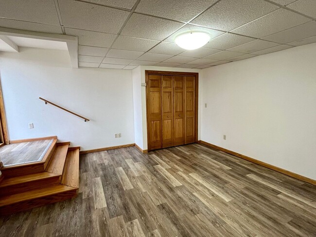 Building Photo - 2093 Creek Rd