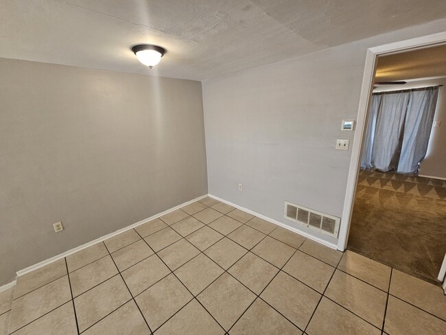 Building Photo - 5313 James St
