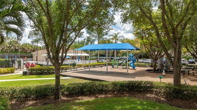 Building Photo - 1896 Crestview Way