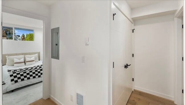 Building Photo - 528 N 72nd St