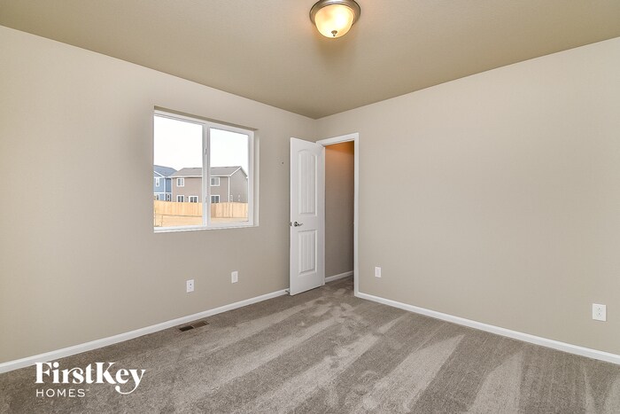 Building Photo - 10225 Luneth Dr