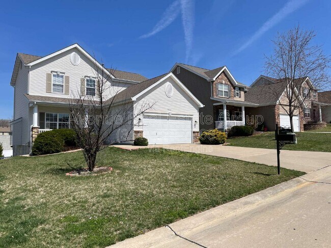 Building Photo - 5533 Emerald Pl Dr