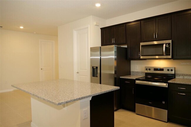 Building Photo - 5514 Banyan Bay Rd