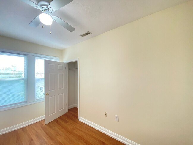 Building Photo - 289 Merrimack St