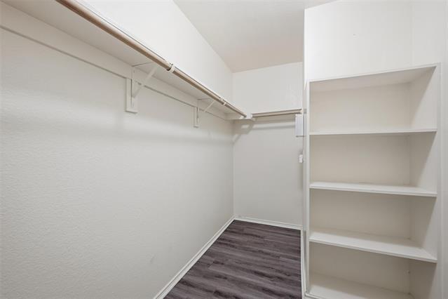 Building Photo - 518 Niagara Falls Dr