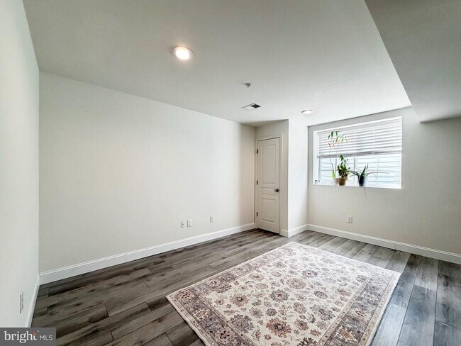 Building Photo - 308 Roarks Trail