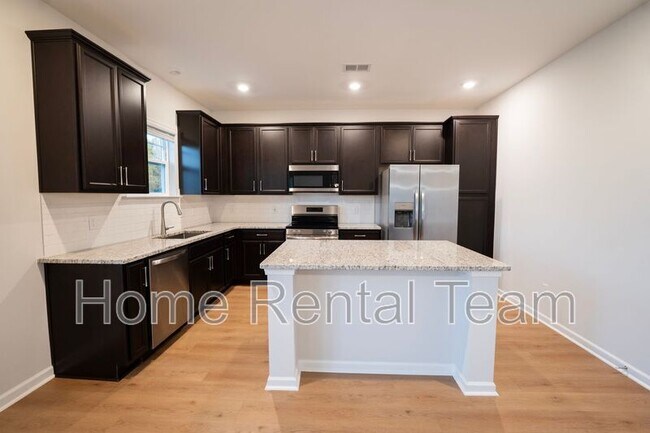 Building Photo - 46 Blues Dr