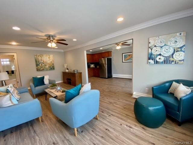 Building Photo - 399 Great East Neck Rd