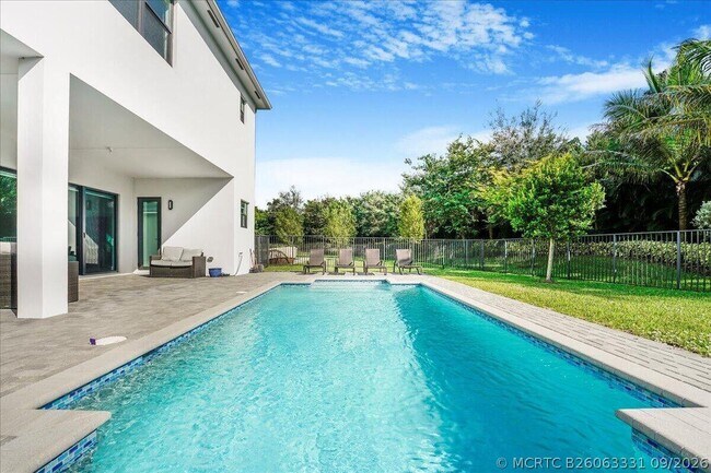 Building Photo - 17496 Sparkling River Rd
