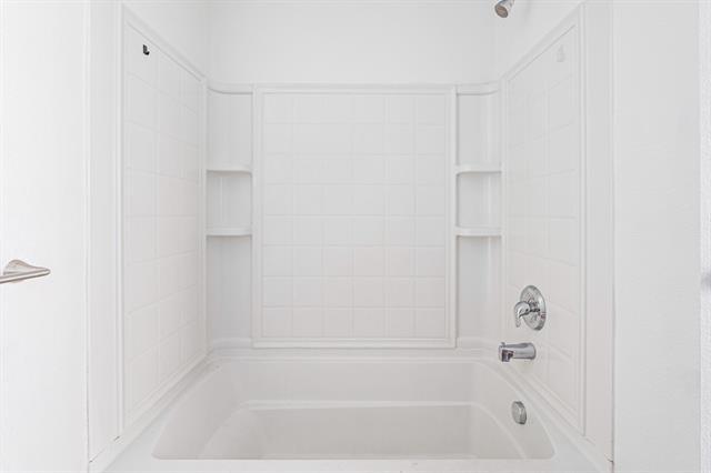 Building Photo - 9940 Dartmouth Dr