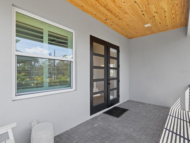 Building Photo - 5002 W Idaho St