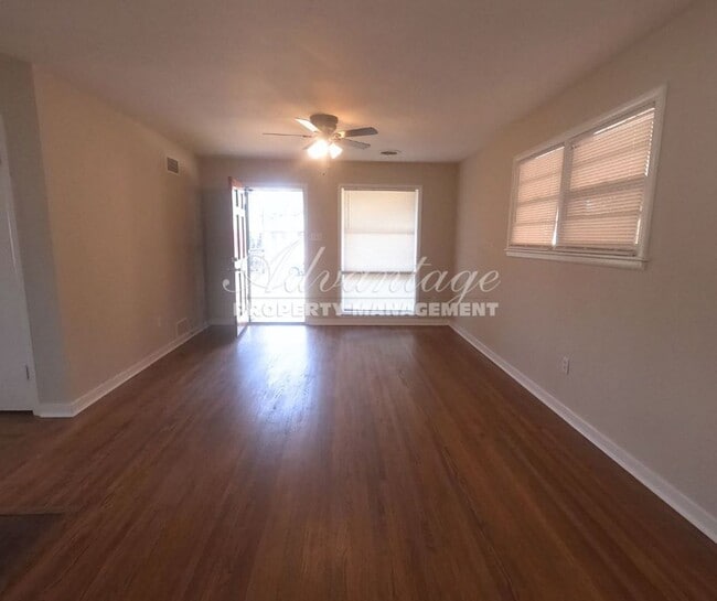 Building Photo - Beautiful, Fully Renovated 3-bedroom, 2-bath