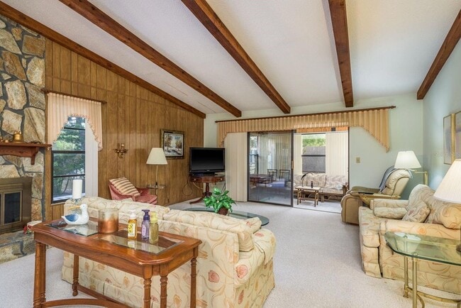 Building Photo - 9910 Eagles Point Cir