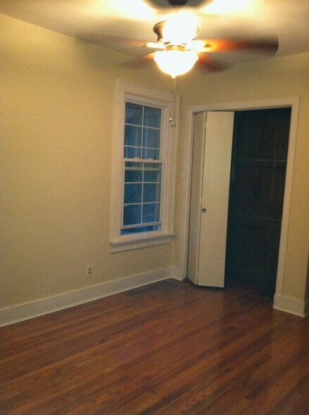 Building Photo - 802 Gaskill Ave