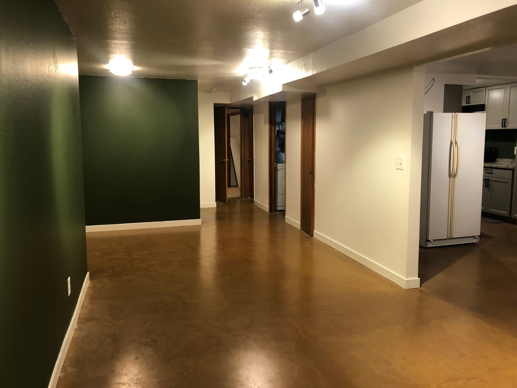 Building Photo - 420 NW Dack St