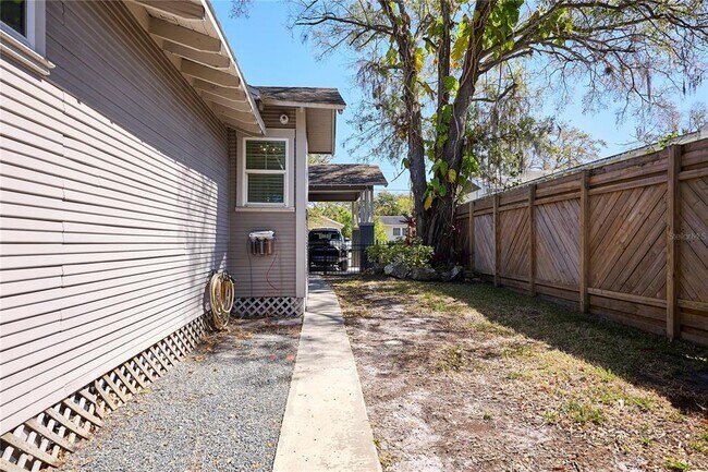 Building Photo - 6008 N Highland Ave