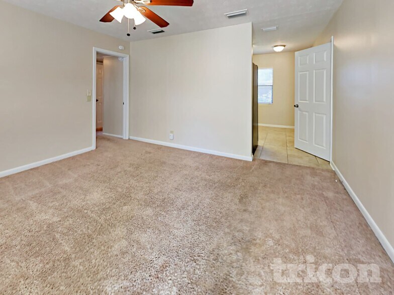 Building Photo - 10506 Dodd Rd