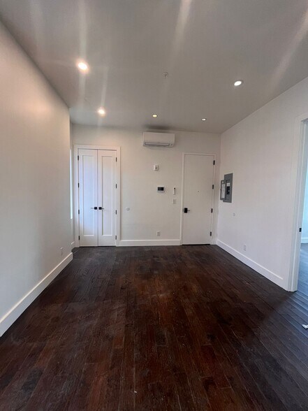 Building Photo - 294 Hoboken Ave