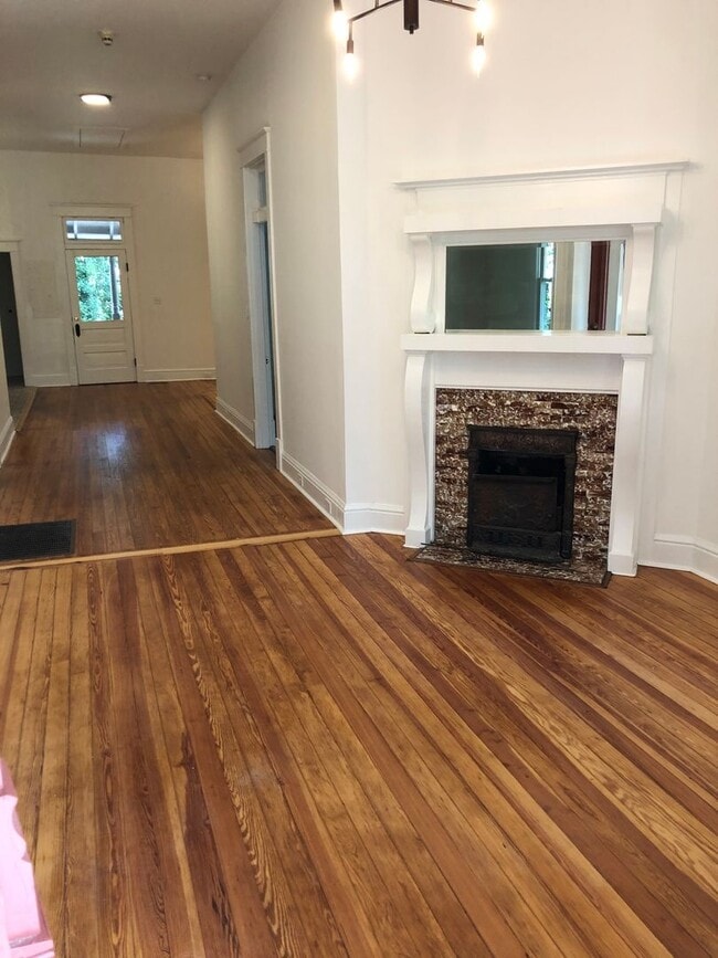 Building Photo - Historic Home for Rent