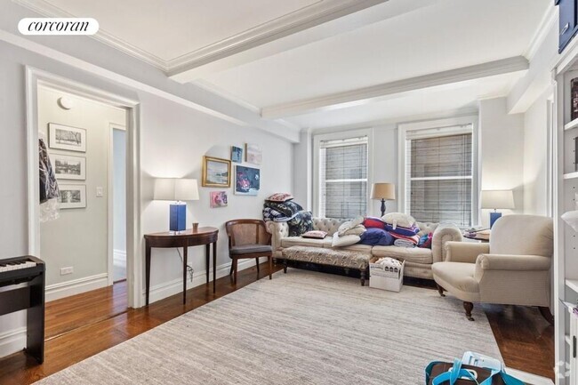 Building Photo - 1225 Park Ave