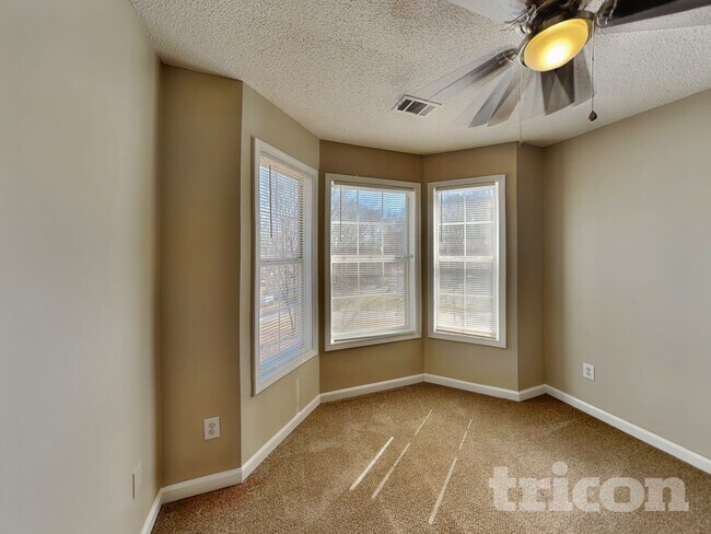 Building Photo - 313 Westchester Way